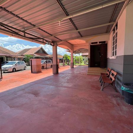 Homestay Izhan Bandar Kuala Terengganu Kültér fotó